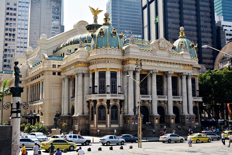 1280px Teatro Municipal panoramio 4