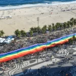 parada do orgulho lgbtqia copacabana 2 1 696x457 1