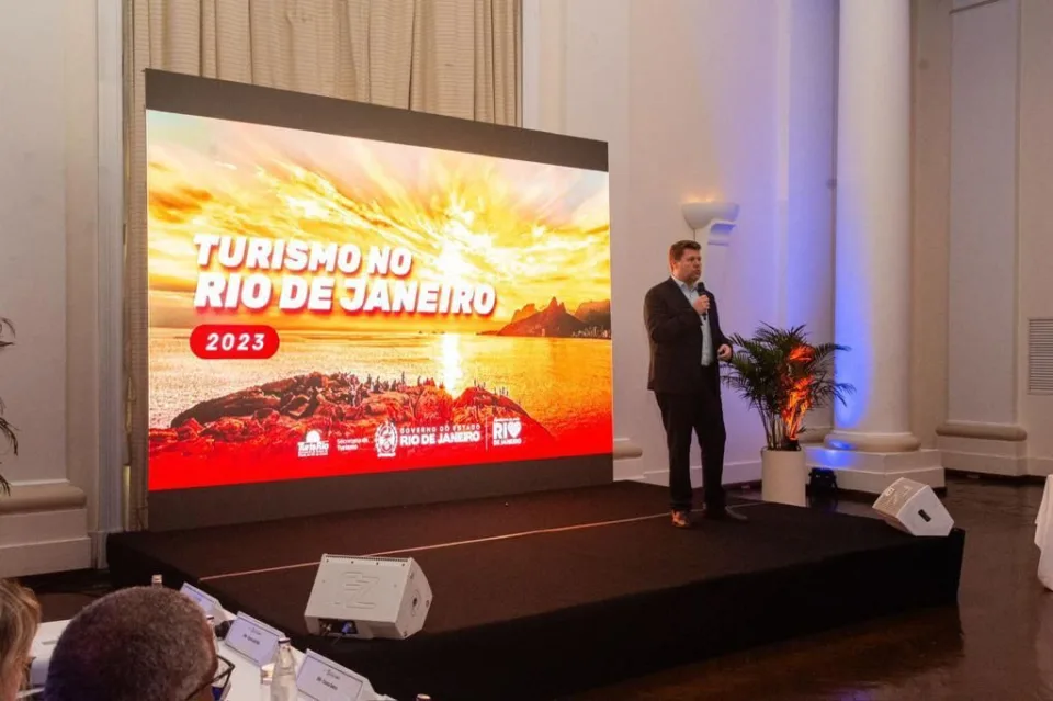 O secretariode Estadode Turismo Gustavo Tutuca apresenta os resultadosda Setur RJ em 2023 creditos Fabricio Gomes