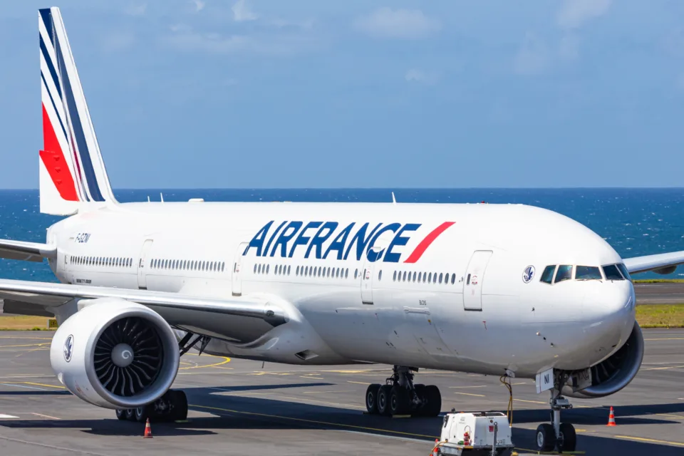 Boeing 777 300 Air France free use